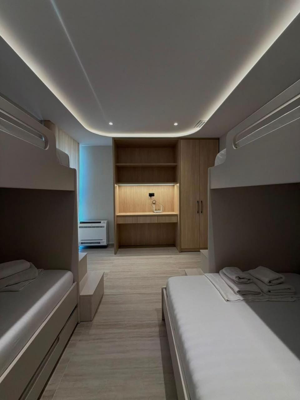 Aurenne 3BR 3BA Premium Residence with 20M Pool Apartment in Sarandë