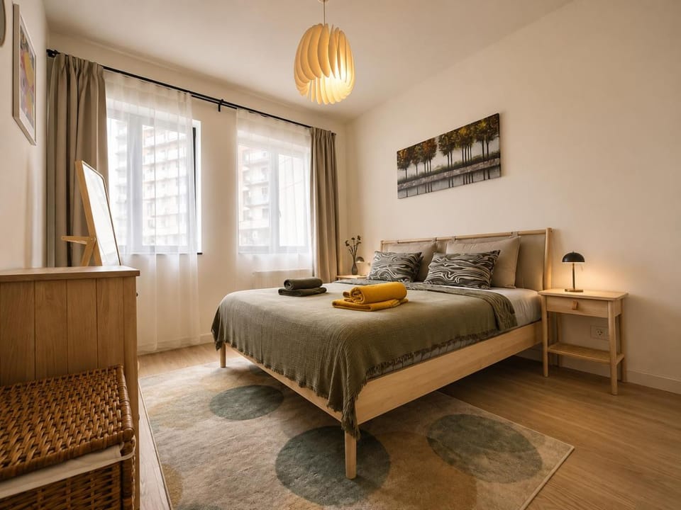 Bed, Photo of the whole room, Bedroom, towels