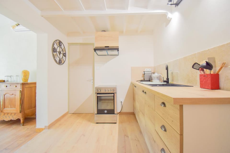 Le Cabanon House in Salernes