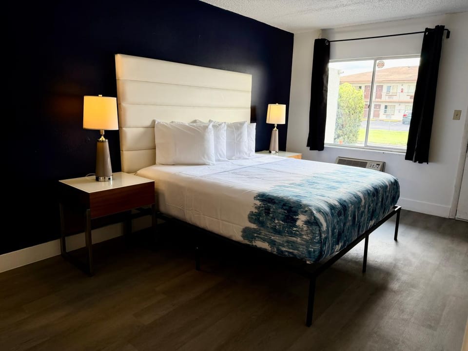SoHo Inn & Suites Motel in Kissimmee