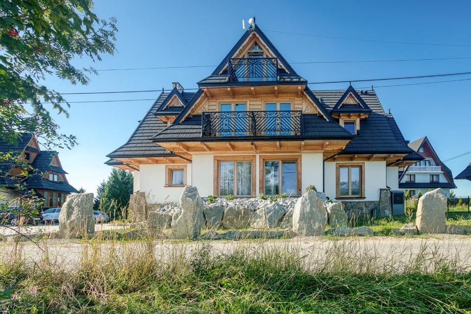 Property building, Day