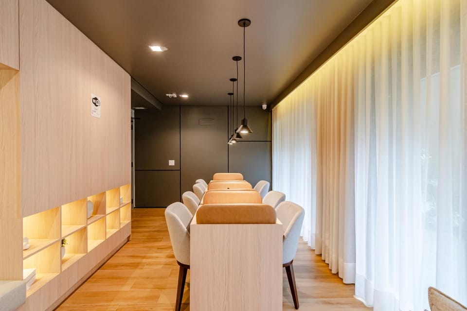 Meeting/conference room