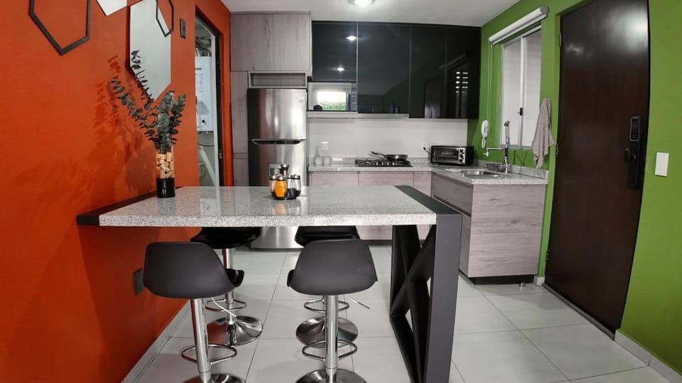 Departamento Planta Baja con AC y Seguridad Apartment in Tlaquepaque