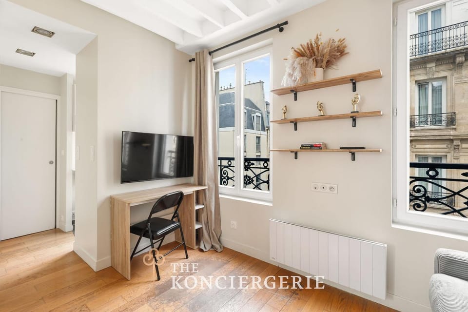 Appartement de charme rue des Mauvais Garcons Apartment in Paris