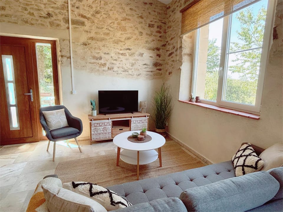 Gîte Lumbini House in Occitanie