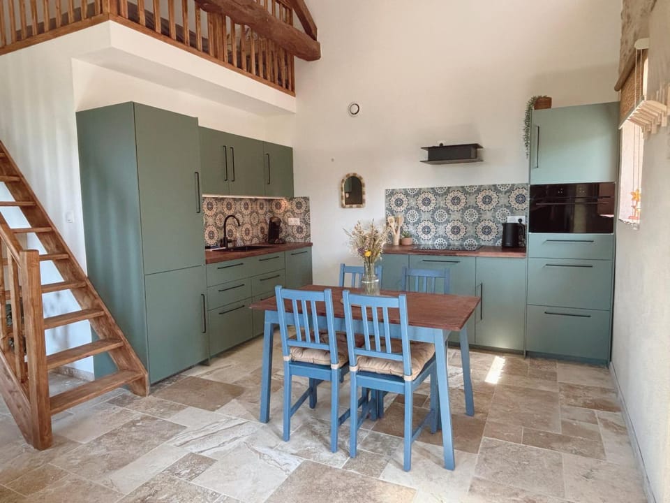 Gîte Lumbini House in Occitanie