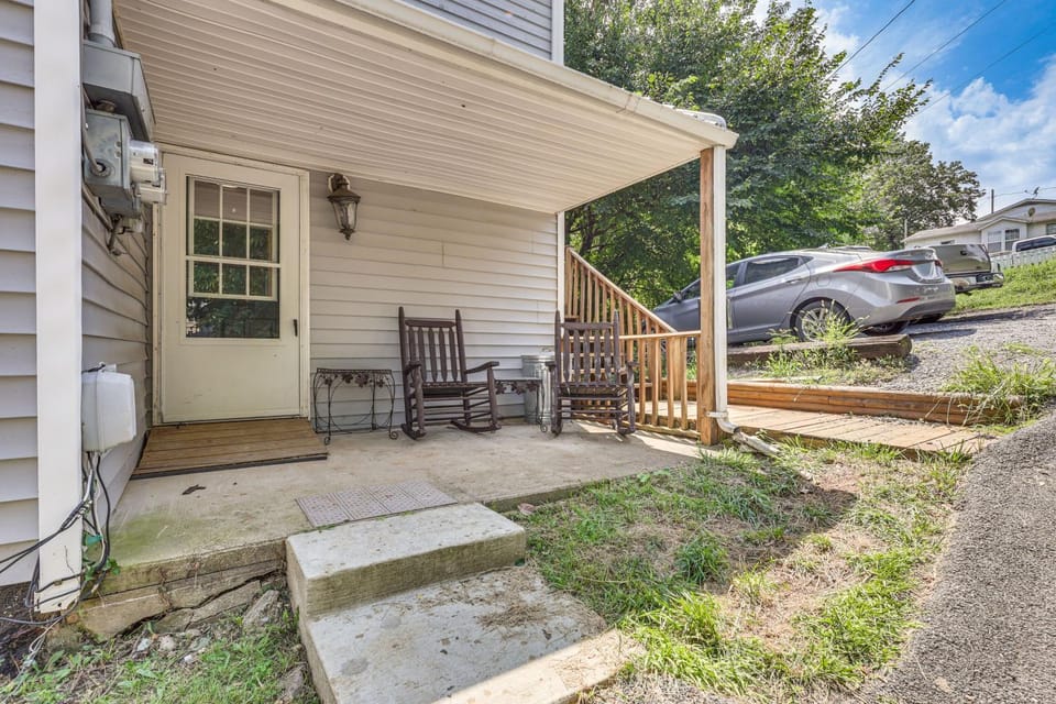 1 Mi to Caverns! Shenandoah Valley Apartment Apartment in Luray
