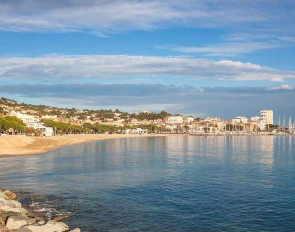 Appartement 4 couchages face a la mer Gofe de Saint Tropez Apartment in Grimaud