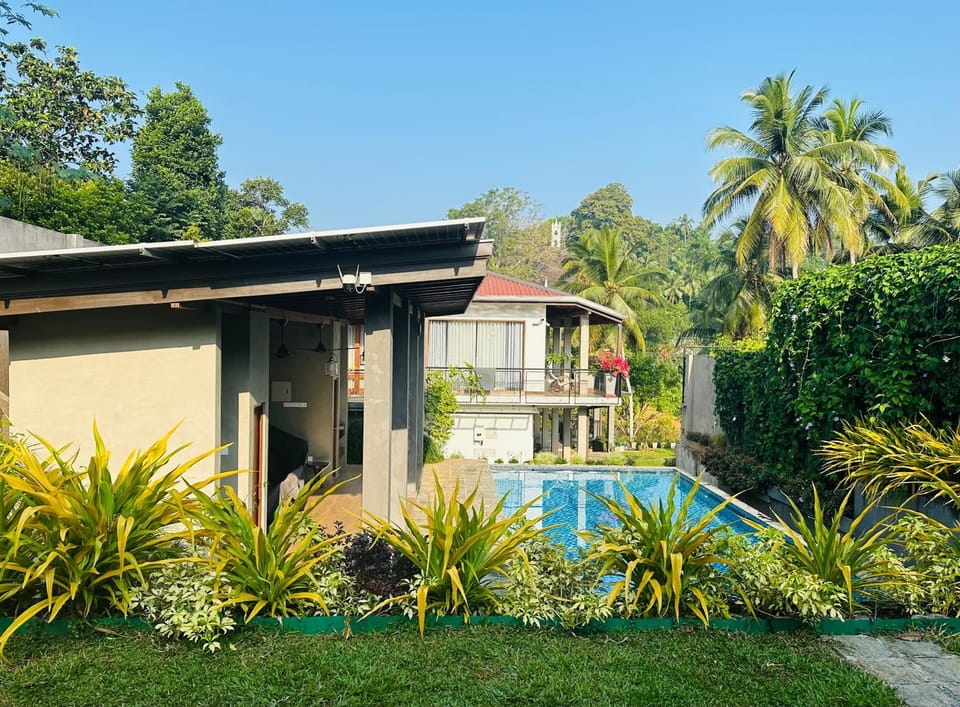 Weboda Villa Nature lodge in Western Province