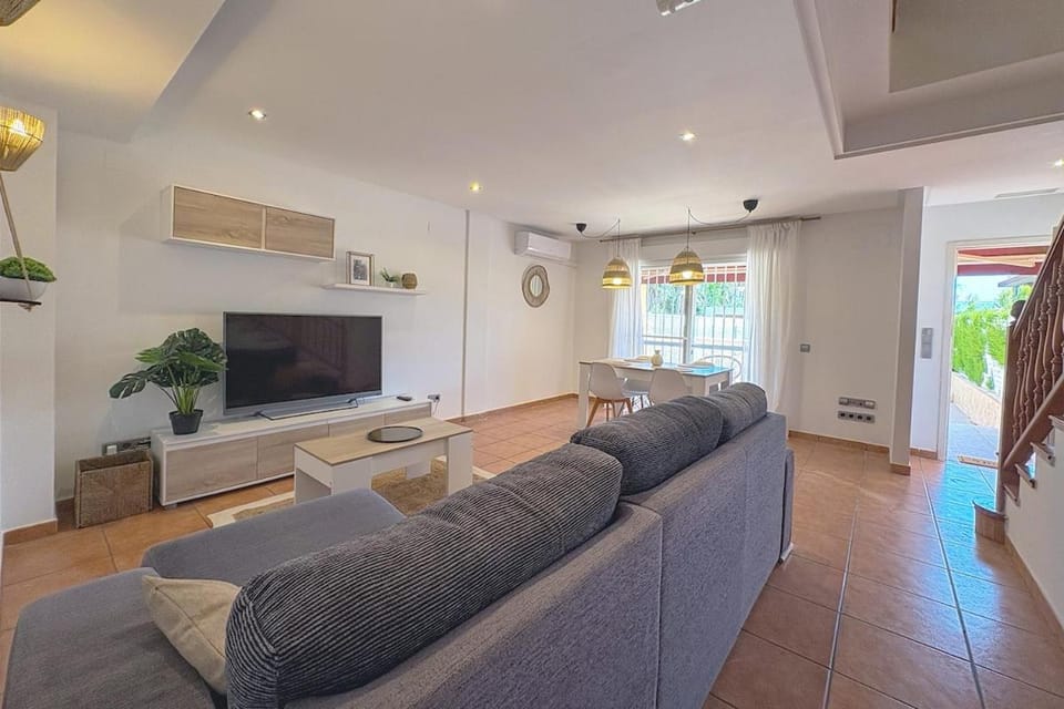 07 Ninomad Domus Golf View House in Gandia