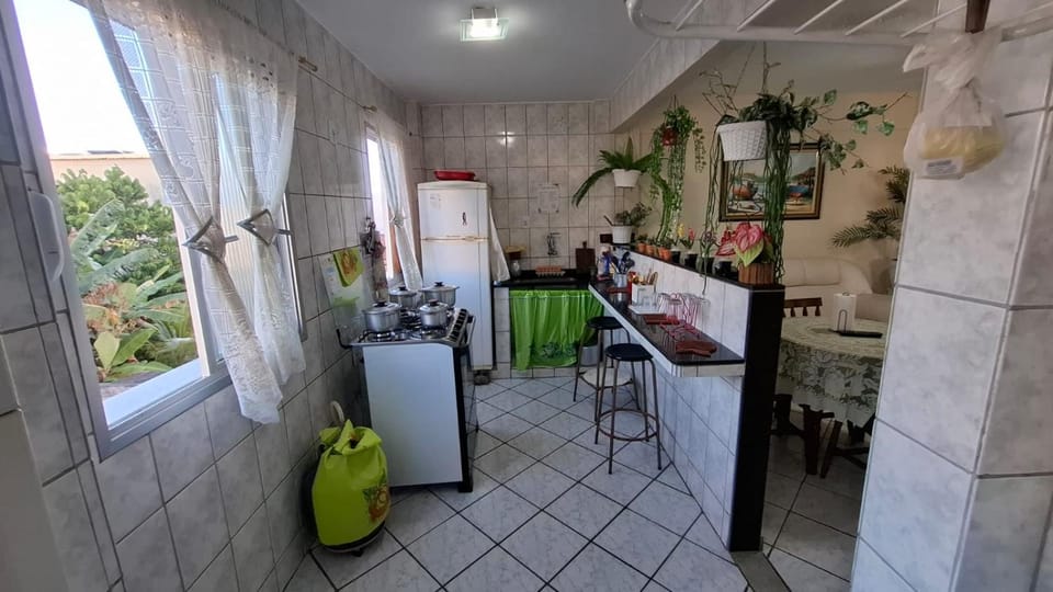 Apto no centro de Jacaraípe com 2 quartos 1 suíte Apartment in Serra