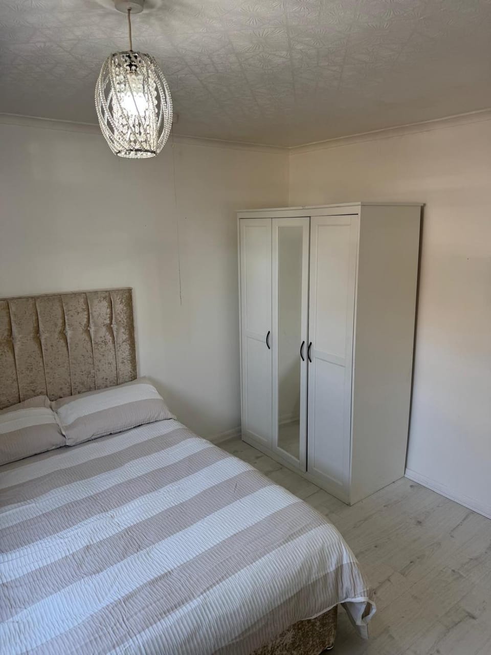 Spacious 2 bedroom home with garden Apartment in Luton