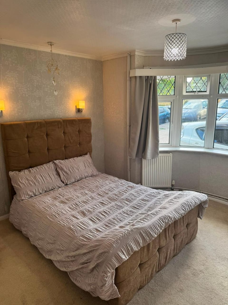 Spacious 2 bedroom home with garden Apartment in Luton