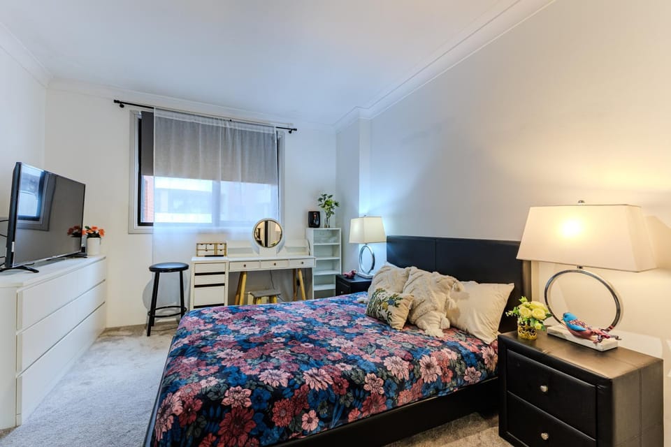 Rockdale Casa Penthouse Style 2BR 2BA Huge Private Terrace Near Train Airport Beach Parking Apartment in Sydney