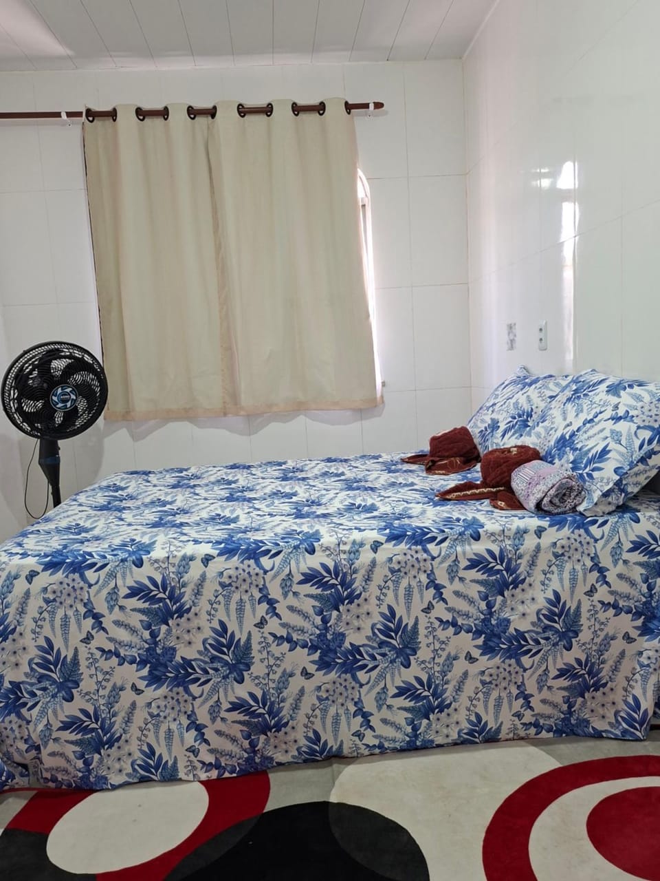 Cantinho da Elen, perto do aeroporto Bed and Breakfast in Belém
