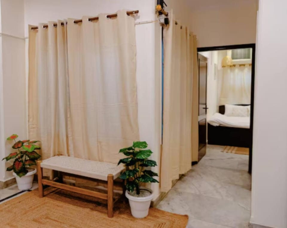 Trendy Boho Gem Hauz Khas Apartment in New Delhi
