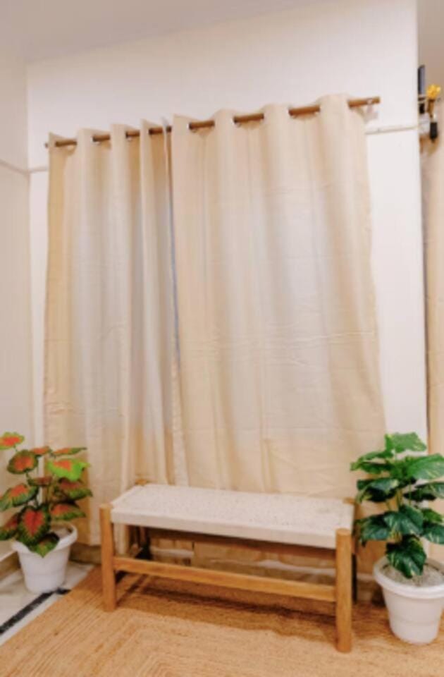 Trendy Boho Gem Hauz Khas Apartment in New Delhi