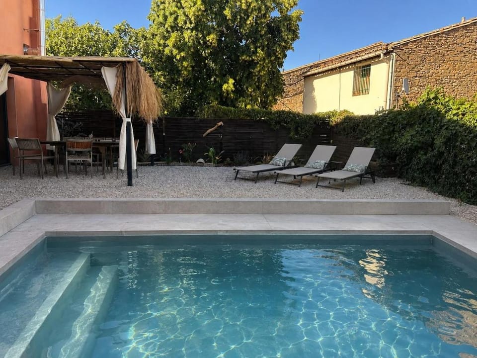 Garden, Swimming pool