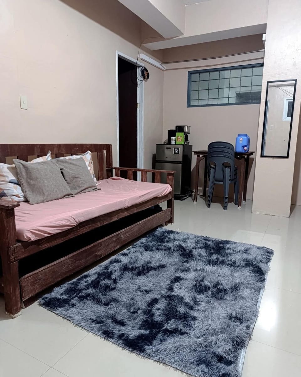 2-Bedroom Solo Unit Near Town Bed and Breakfast in Baguio