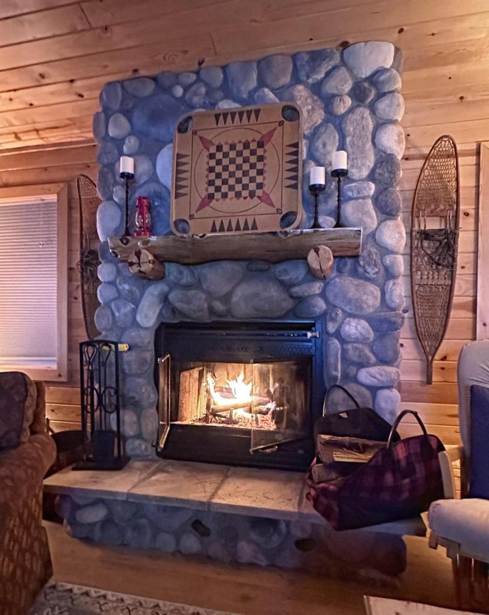 Living room, fireplace