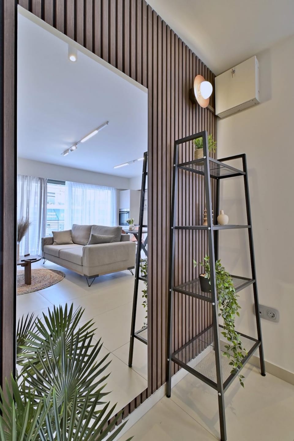Bright And Elegant Apartment - Lotis Apartment in Athens