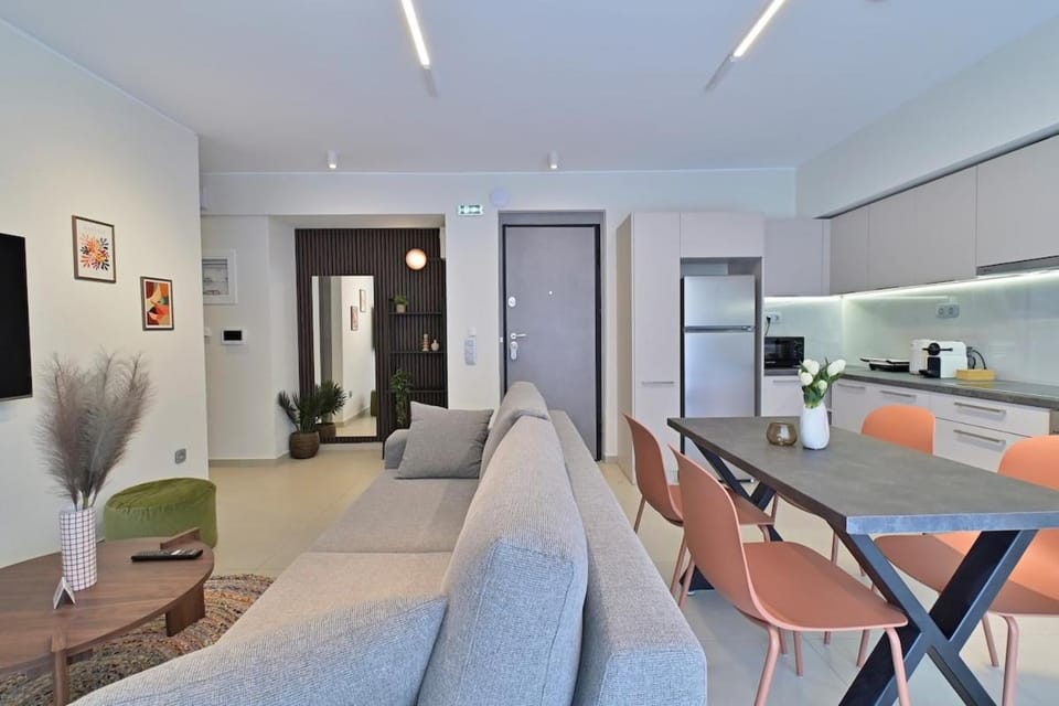 Bright And Elegant Apartment - Lotis Apartment in Athens