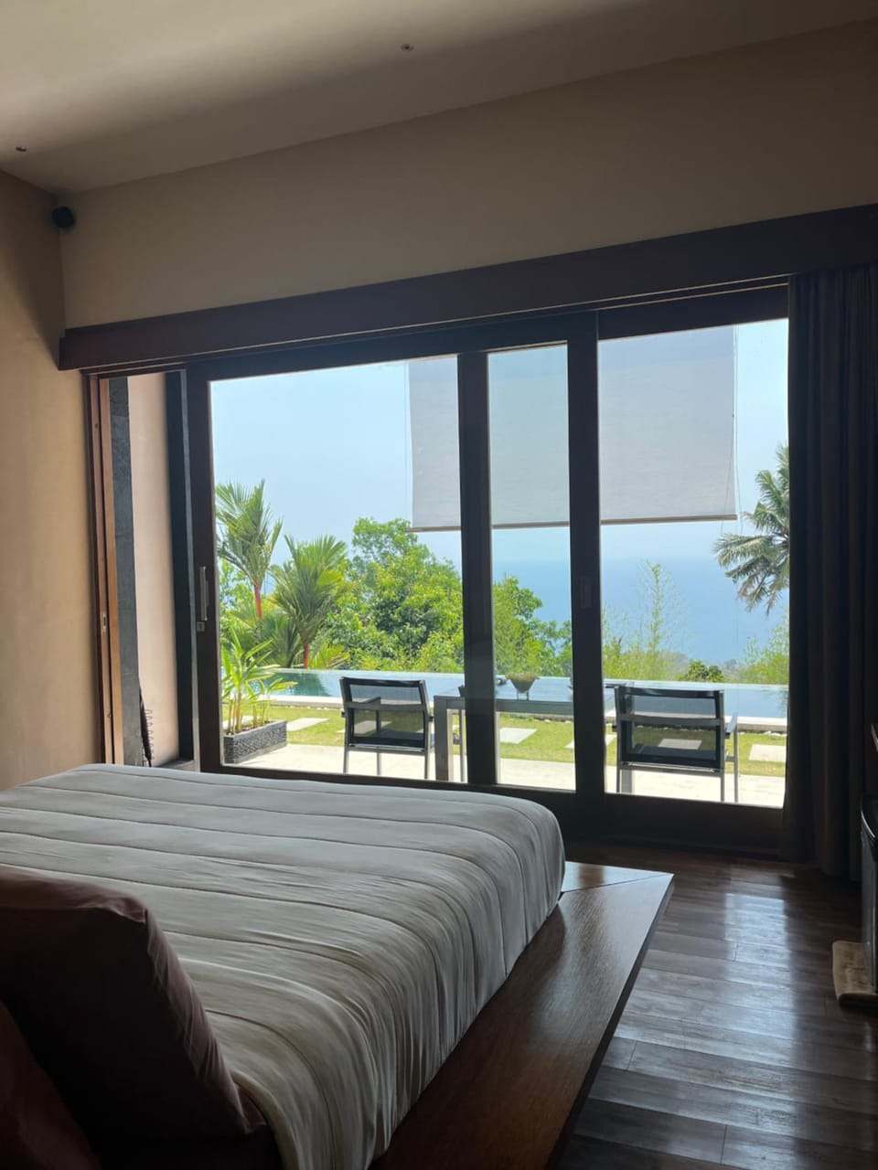 Bed, Natural landscape, View (from property/room), Bedroom, Pool view