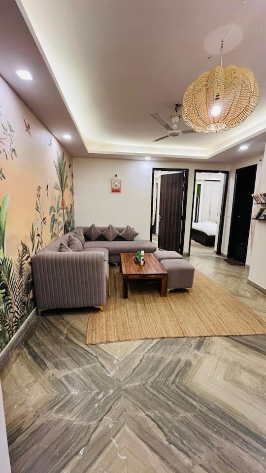 Bohemian 3BHK Oasis near Dhan Mill Apartment in New Delhi