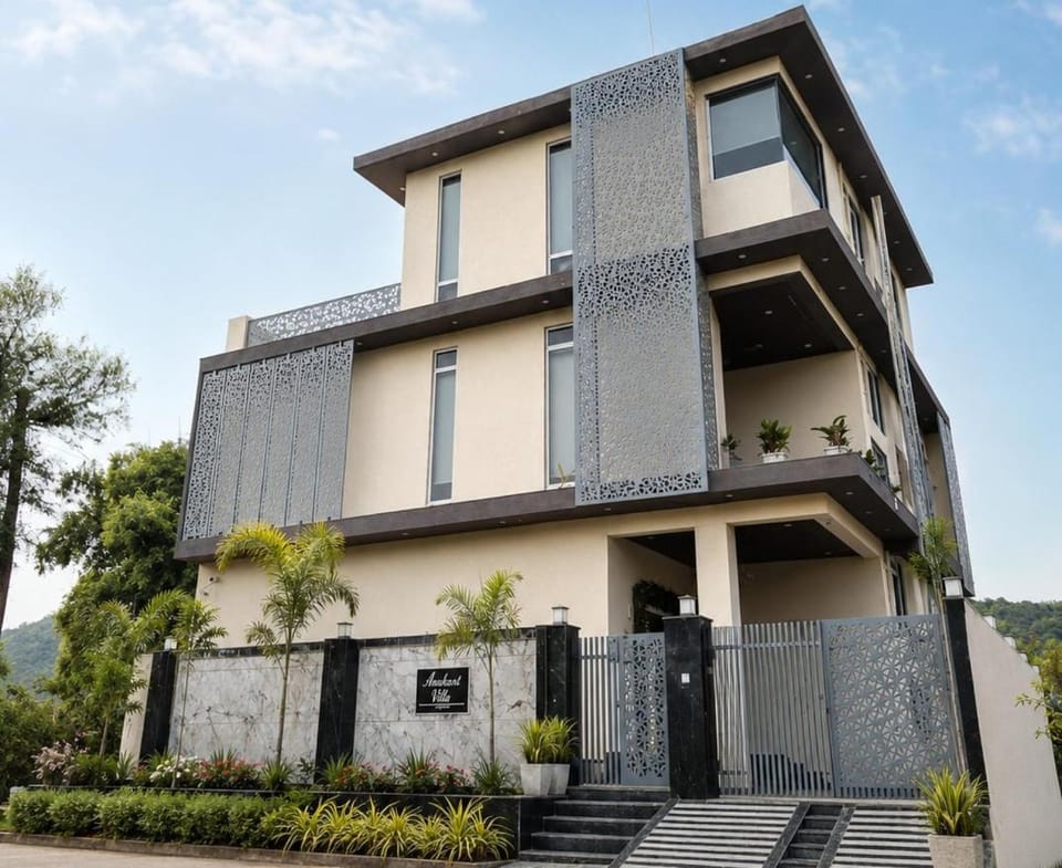 Amberi Vista Villa by Awsmberg Stays Bed and Breakfast in Udaipur