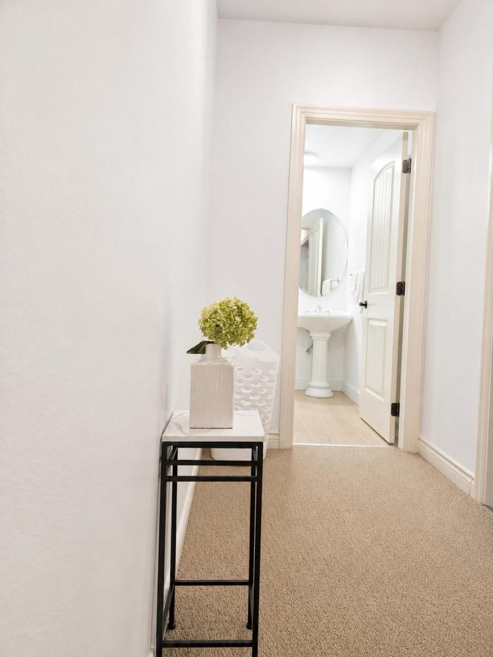 Cozy suite with a private entrance Bed and Breakfast in Kelowna