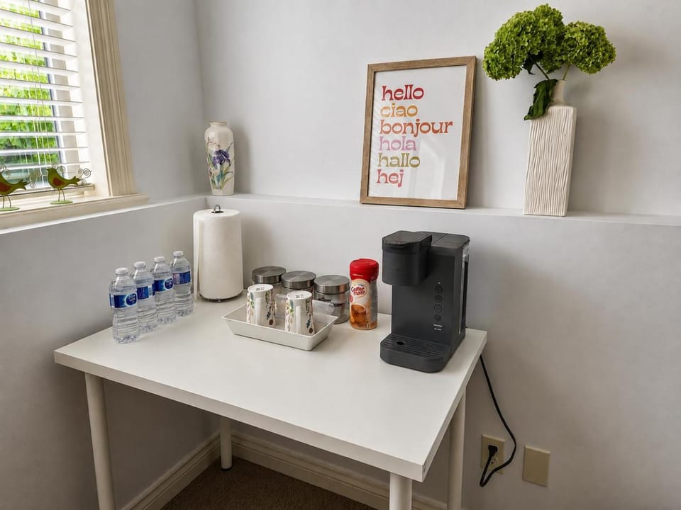 Cozy suite with a private entrance Bed and Breakfast in Kelowna
