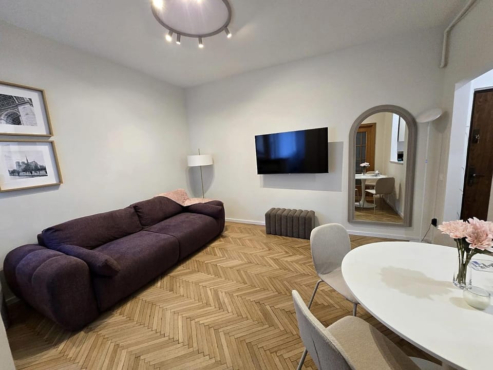TV and multimedia, Living room