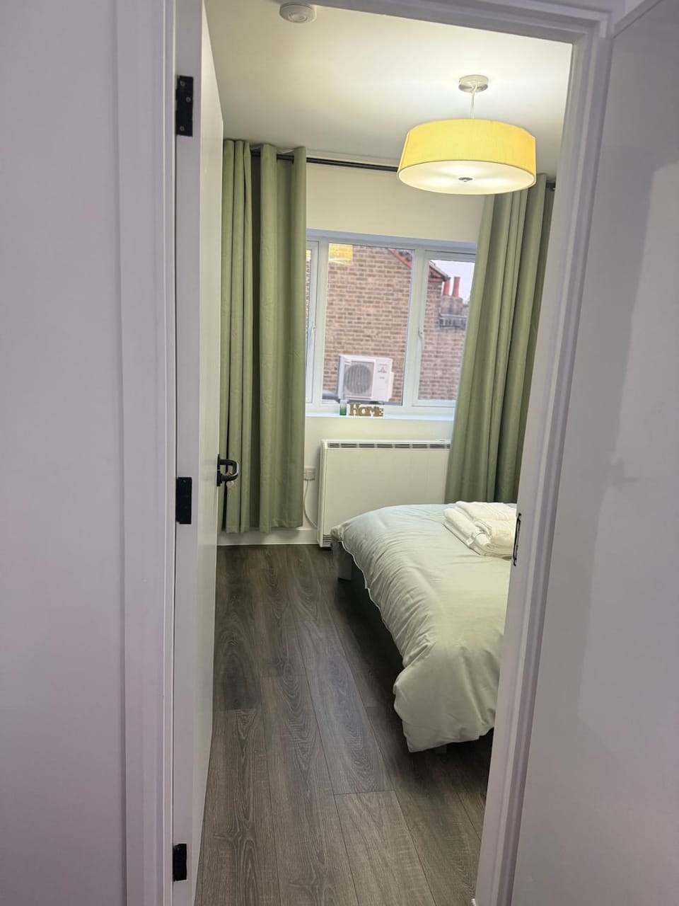 Bright & Spacious One-Bedroom Flat Apartment in London Borough of Camden