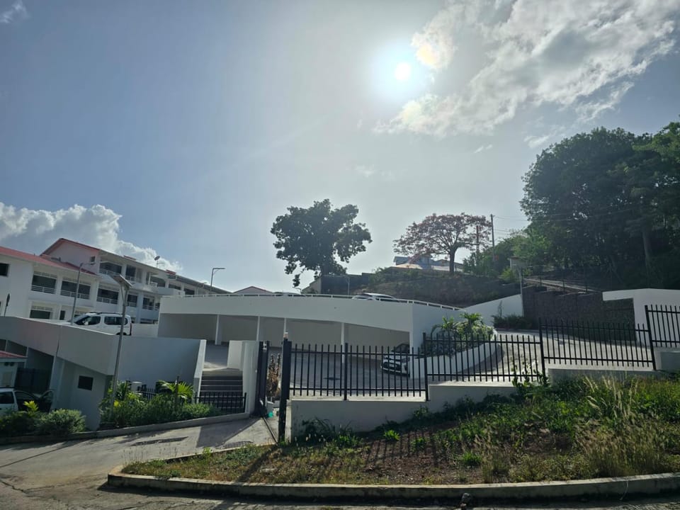 Property building, Day