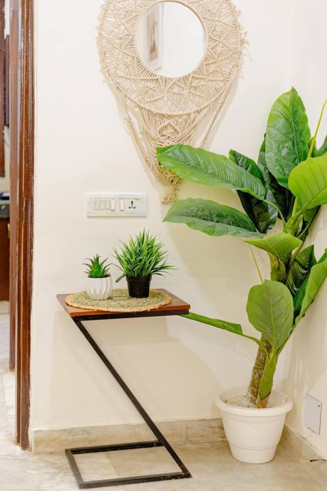 3Bhk Mughal gem by Hauz Khas Apartment in New Delhi