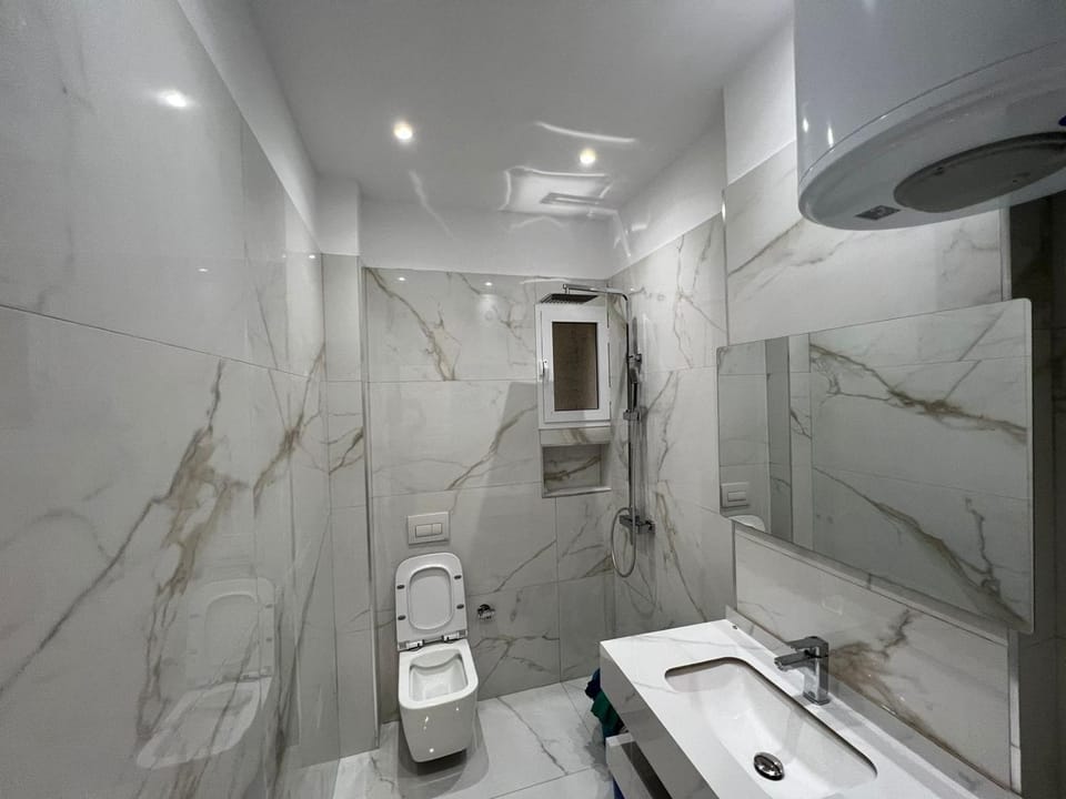 Large and spacious apartment at New Marina 140 meters Apartment in Vlorë