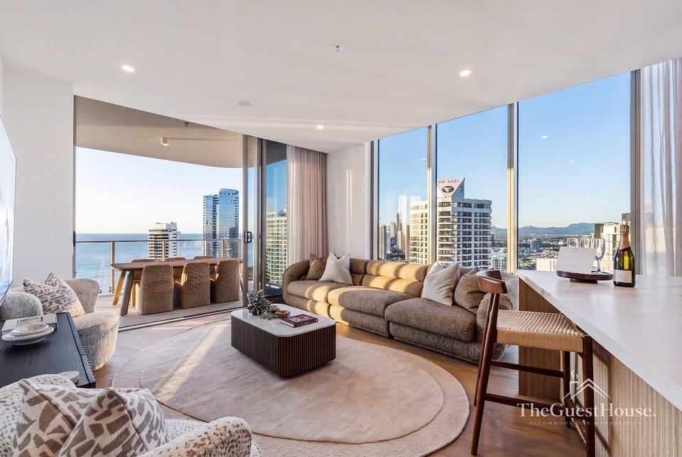 MAIN VIEW By TheGuestHouse Apartment in Surfers Paradise