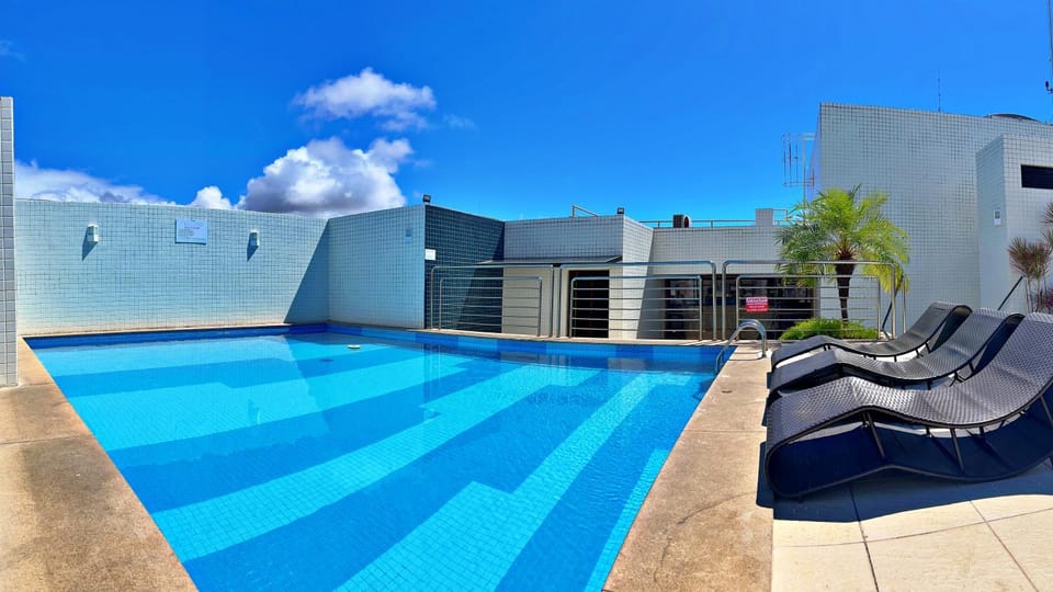 Pool view, Swimming pool, sunbed