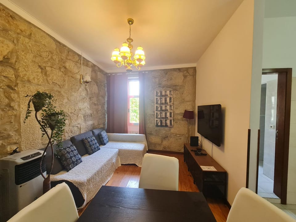 Communal lounge/ TV room, TV and multimedia, Living room, Seating area
