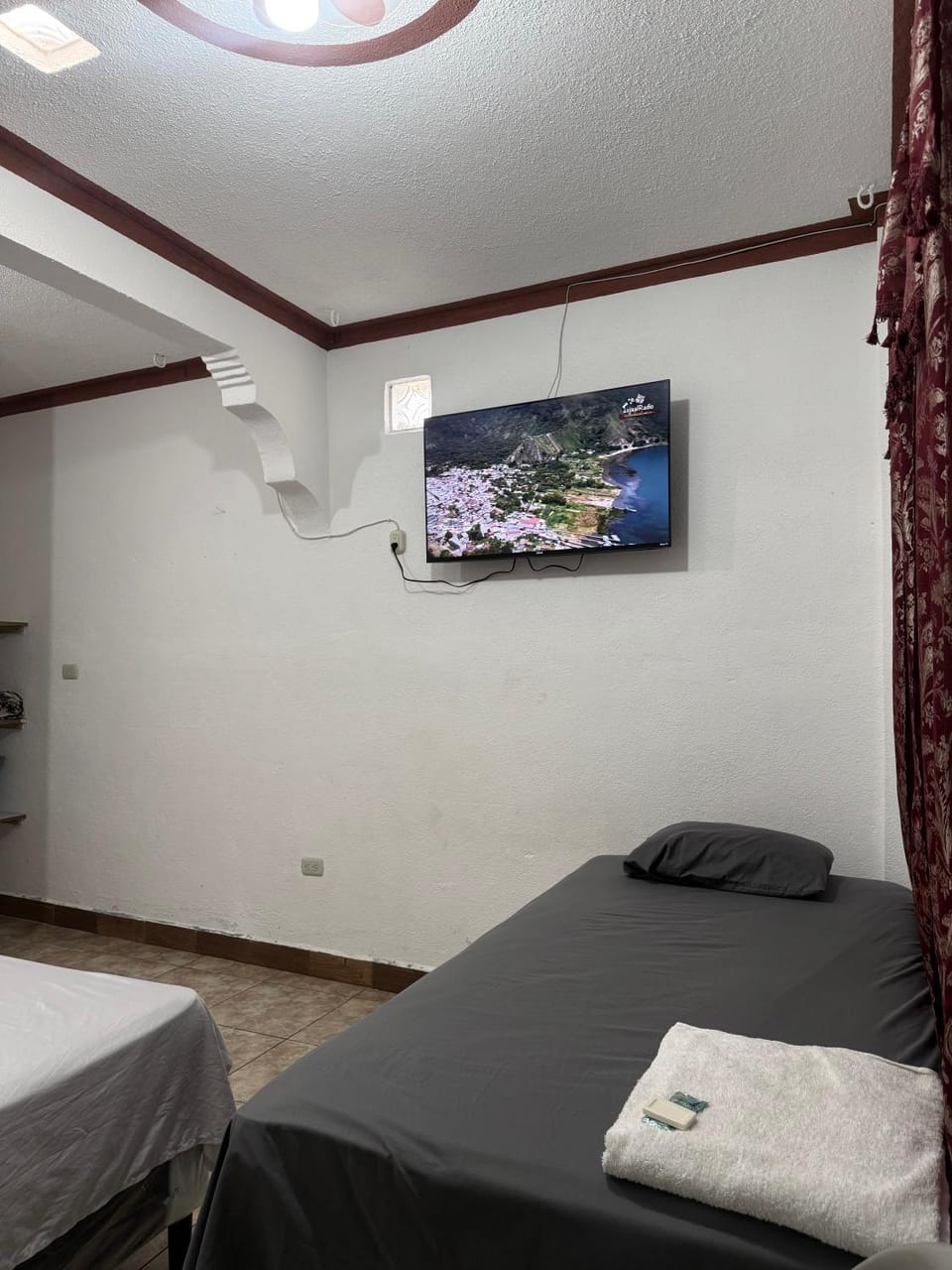 Hospedaje Central Bed and Breakfast in Sololá Department