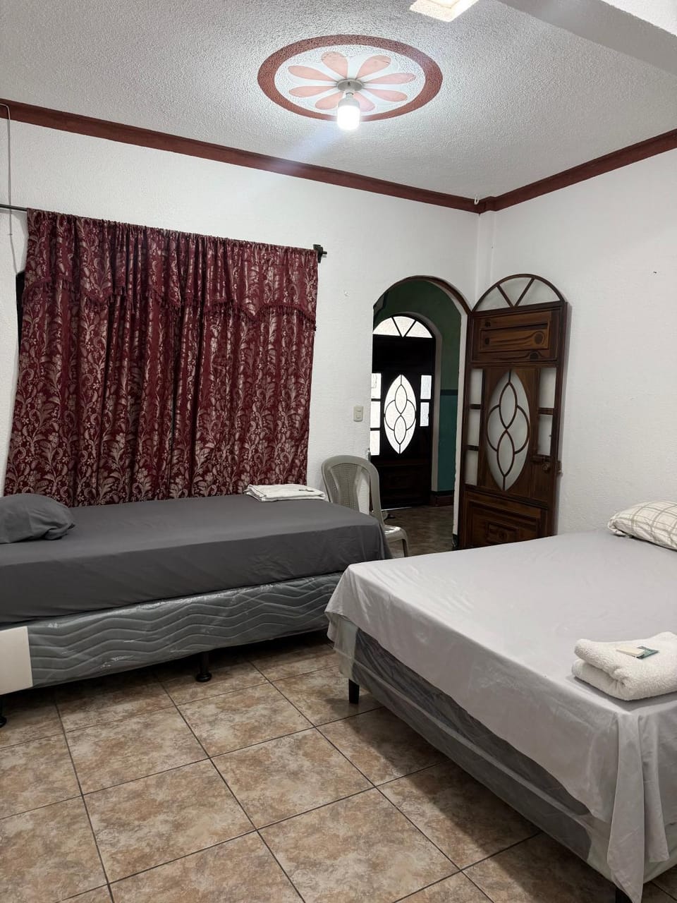 Hospedaje Central Bed and Breakfast in Sololá Department
