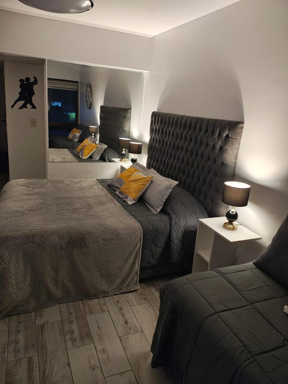 Bed, Living room, Photo of the whole room, Seating area, Bedroom
