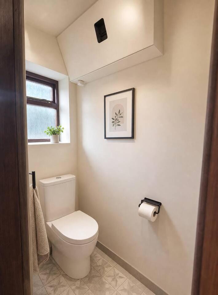 Unique Double bedroom, 50TV, Wi-Fi, PetsOK Vacation rental in Wolverhampton