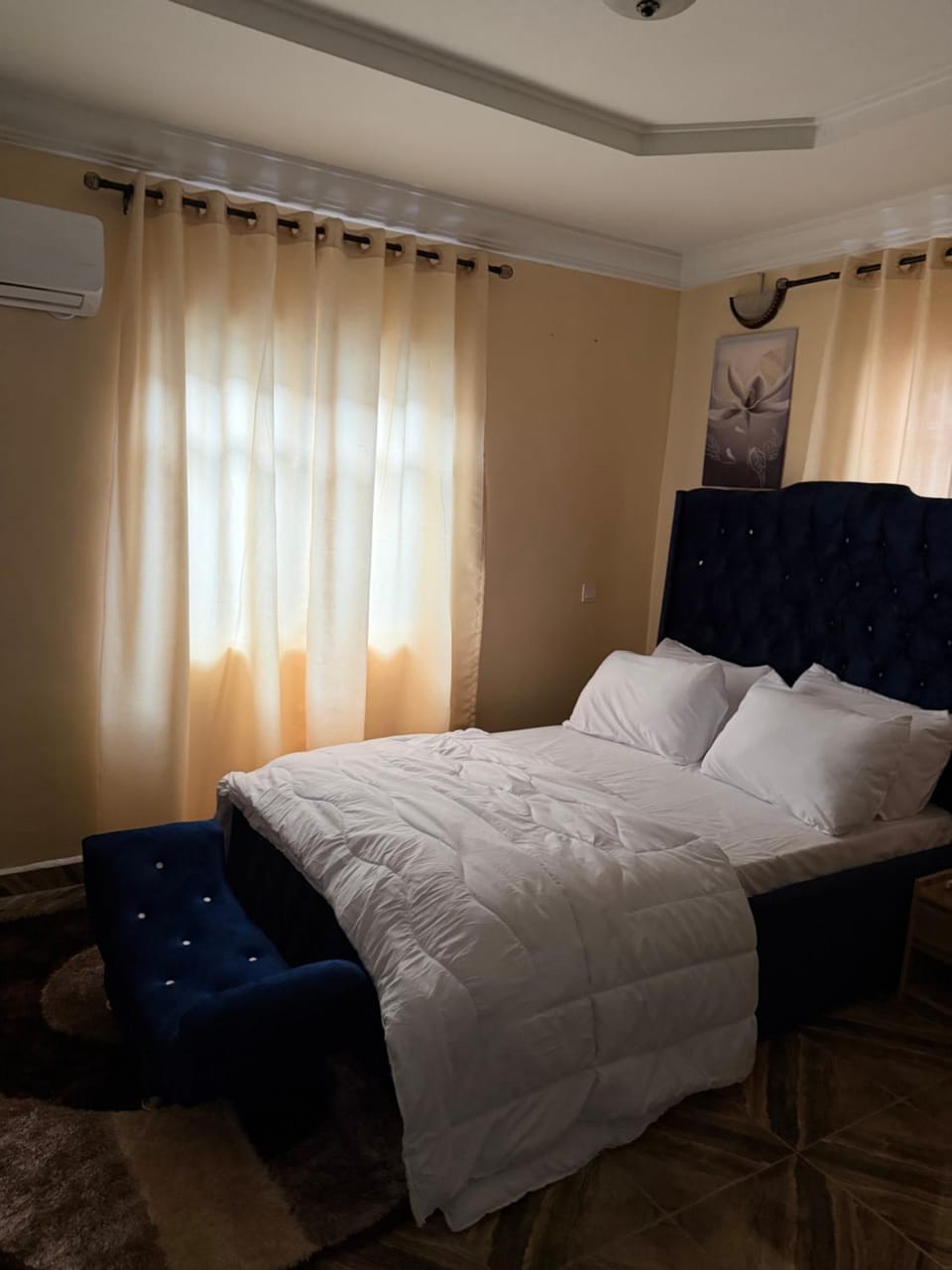 Bed, Photo of the whole room, Bedroom, air conditioner