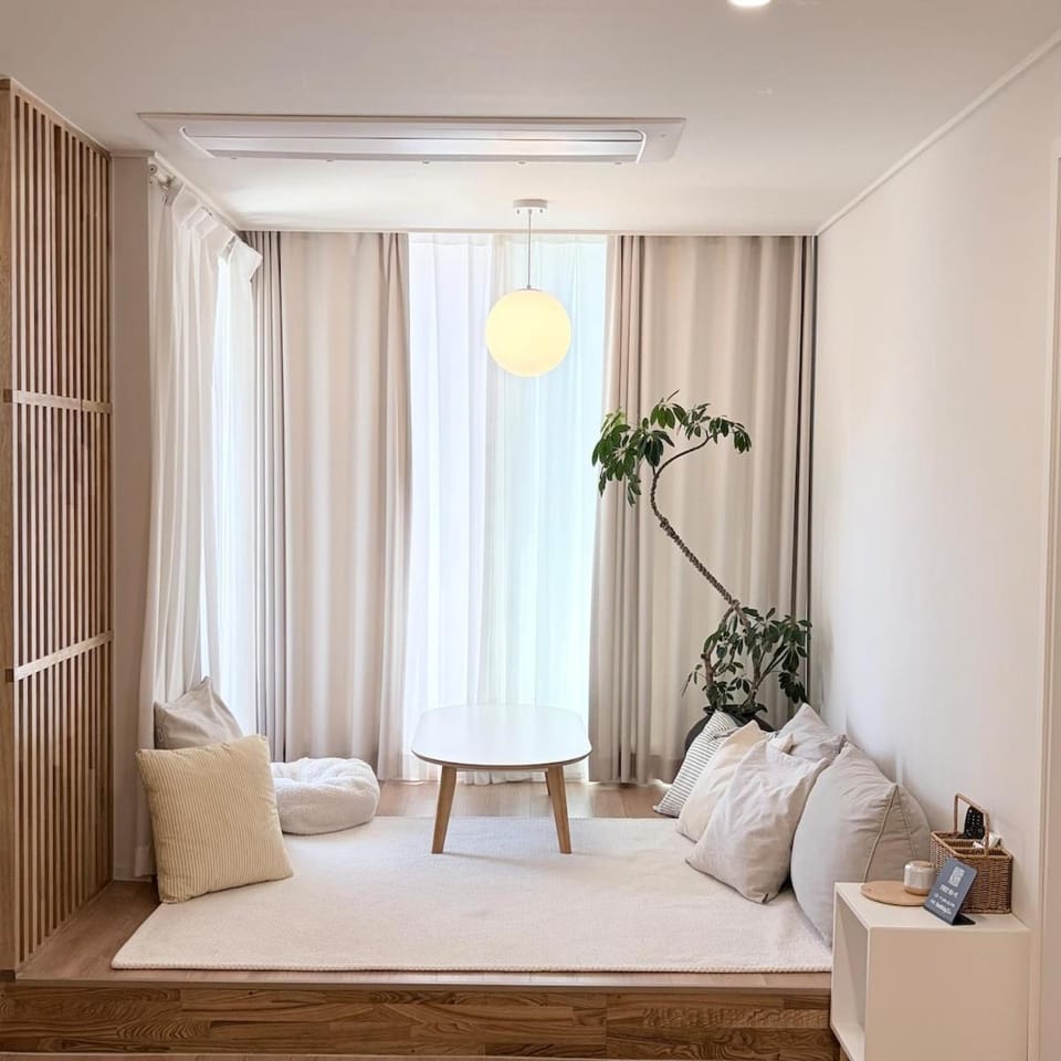 Modern 3BR2BA Gyeongju House Sleeps 8 Apartment in South Korea