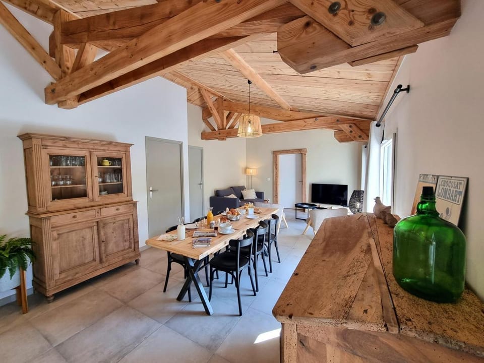 Maison climatisée, 4 pers. près de Saint-Étienne - FR-1-496-424 House in Auvergne-Rhône-Alpes