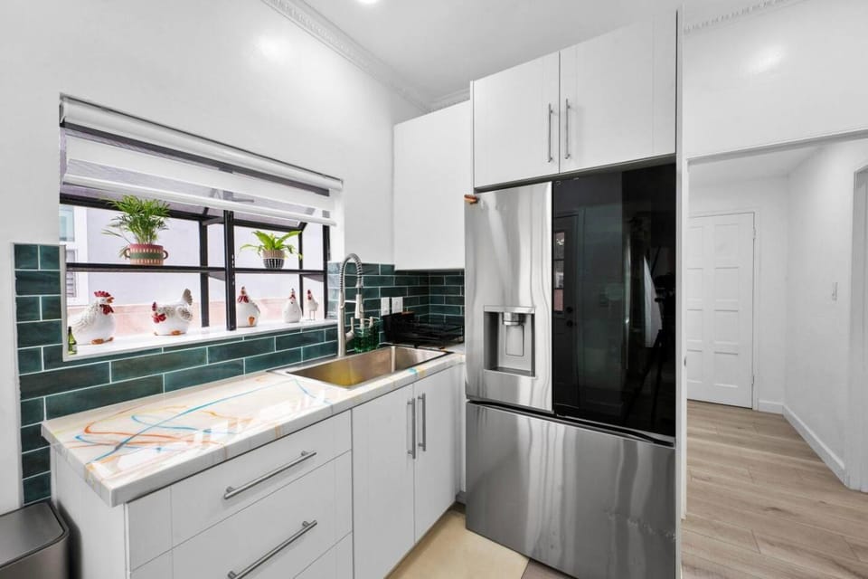 Newly Remodeled Townhome House in Lakewood