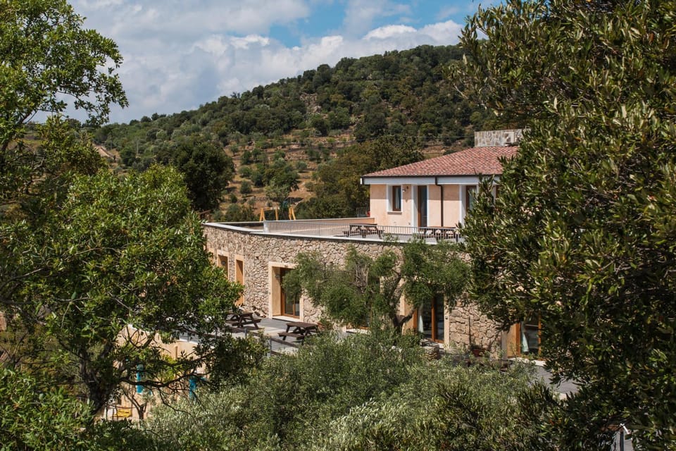 Bird's eye view, Landmark view, Mountain view