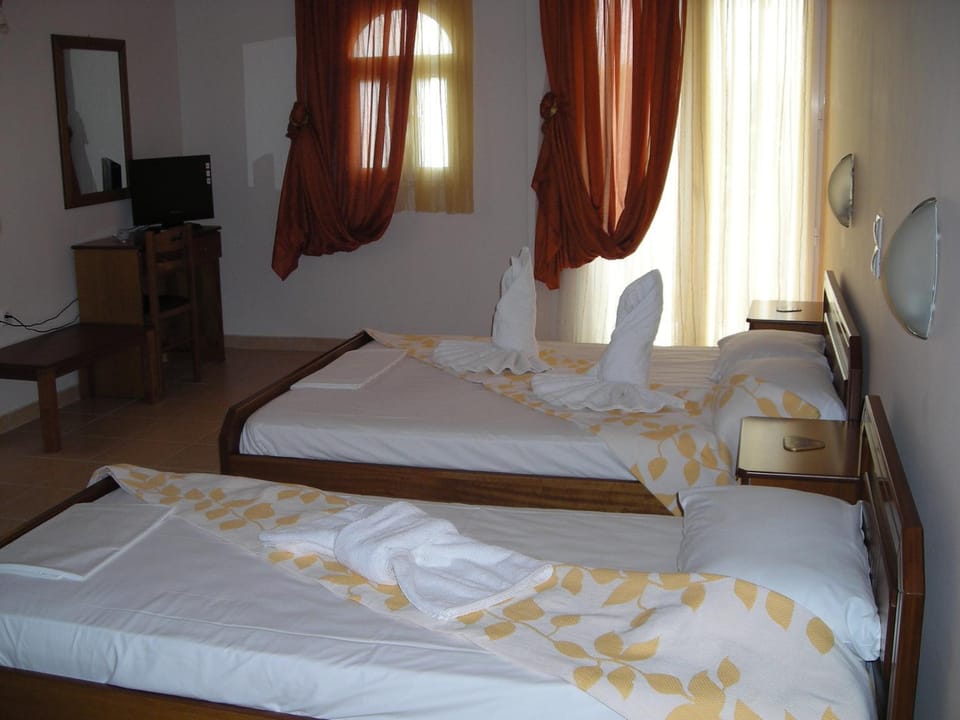 Day, Photo of the whole room