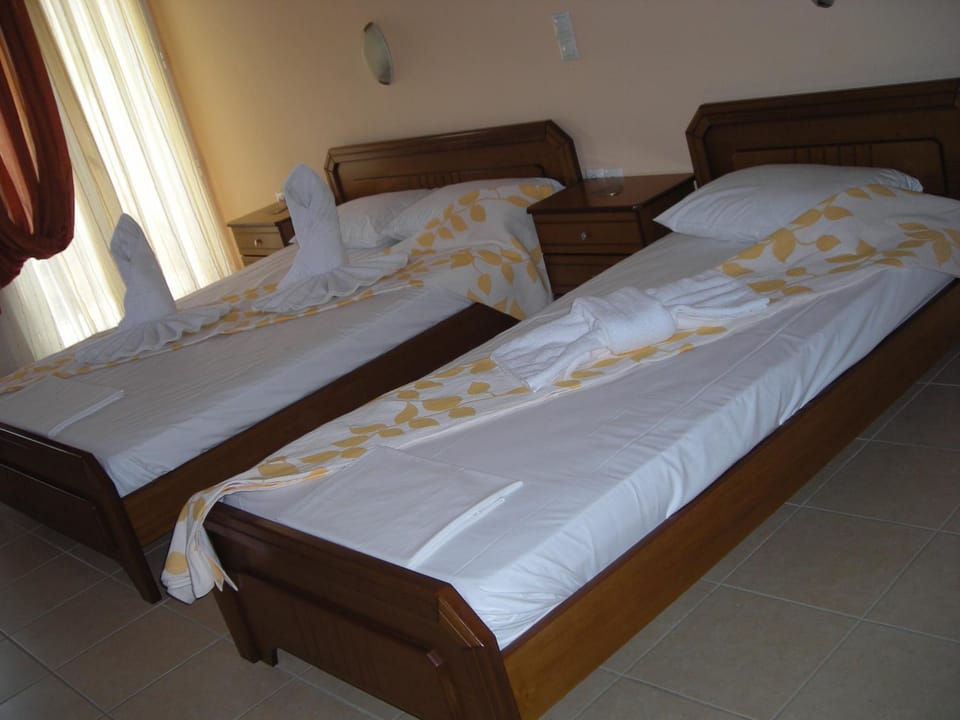 Bed, Day